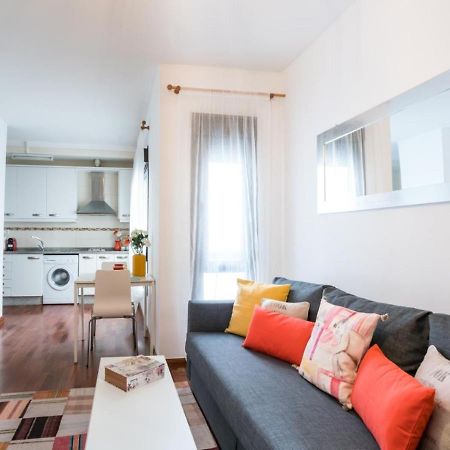 Holi-Rent Santa Marina Apartman Sevilla Kültér fotó