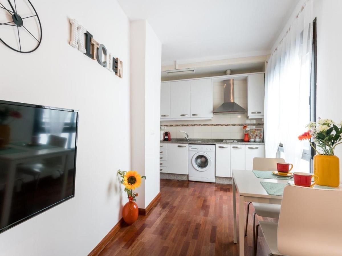 Holi-Rent Santa Marina Apartman Sevilla Kültér fotó
