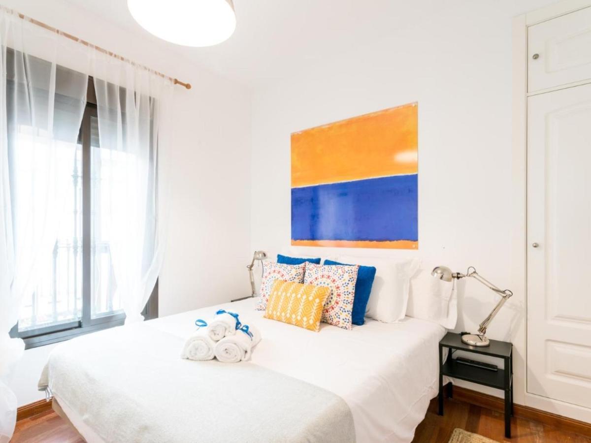 Holi-Rent Santa Marina Apartman Sevilla Kültér fotó