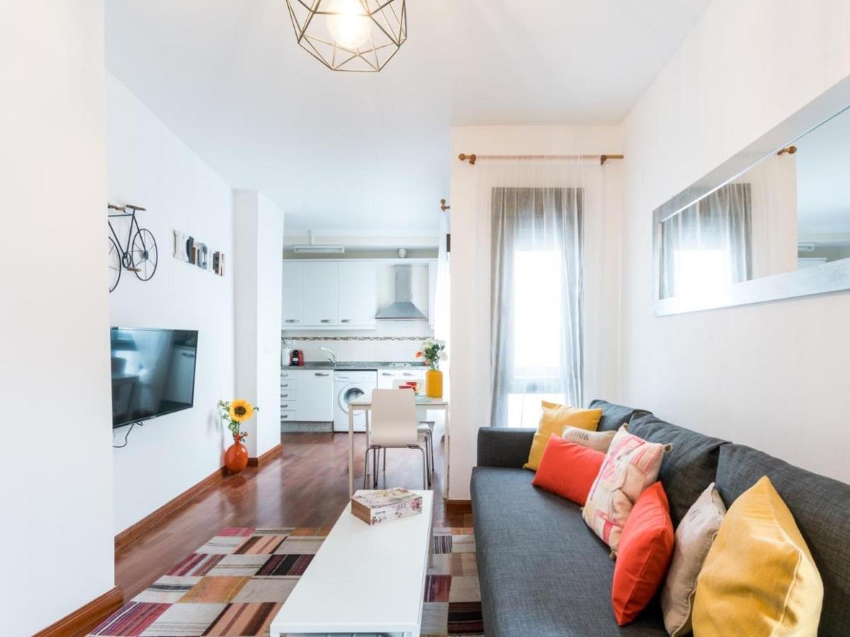 Holi-Rent Santa Marina Apartman Sevilla Kültér fotó